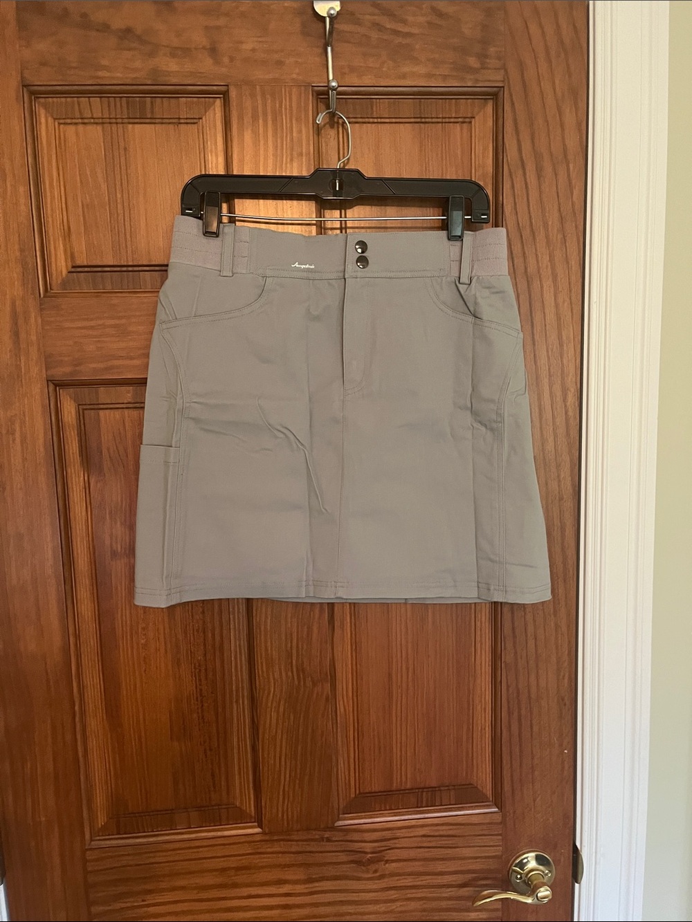 Grey skirt.  New.